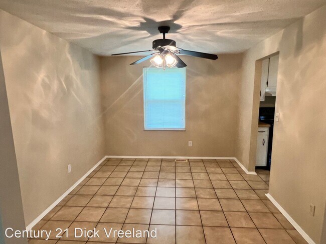 Building Photo - 3 br, 1.5 bath House - 6702 Cub Court