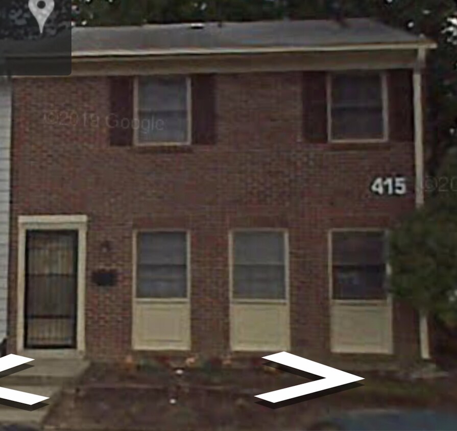 Front of 415 Savage Dr - 415 Savage Dr