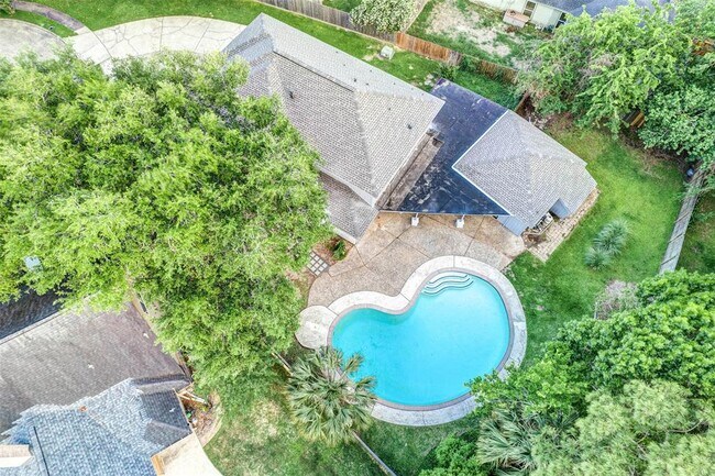 Building Photo - 603 Woodpark Dr