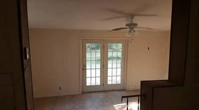 Building Photo - 124 Courtland Dr