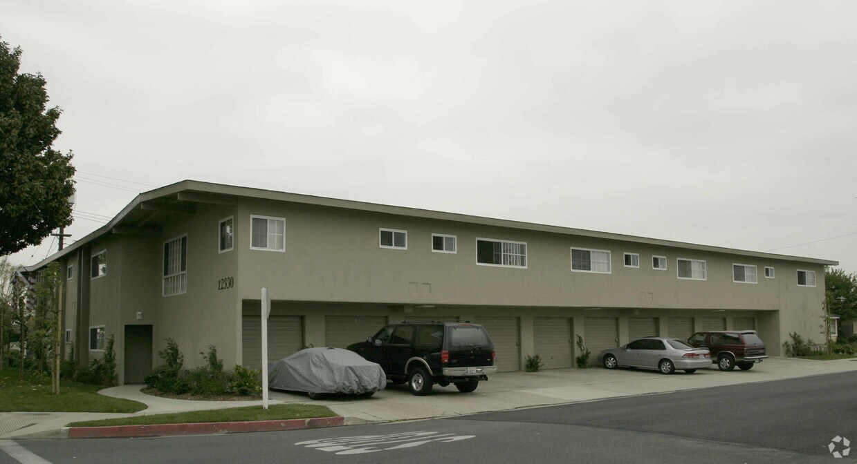 Primary Photo - 12330 Rosecrans Ave