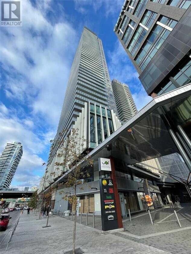 15 Lower Jarvis St, Toronto, ON M5E 0C4 House for Rent in Toronto, ON