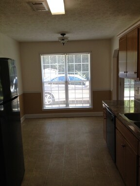 Building Photo - 5950 Upland Way