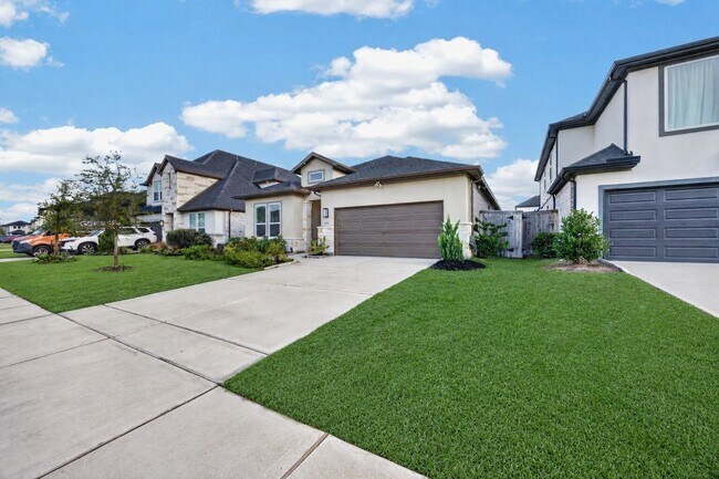 Building Photo - 21622 Laggan Clf Ln