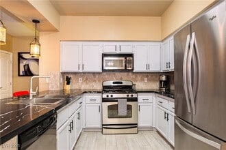 Building Photo - 7713 Himalayas Ave