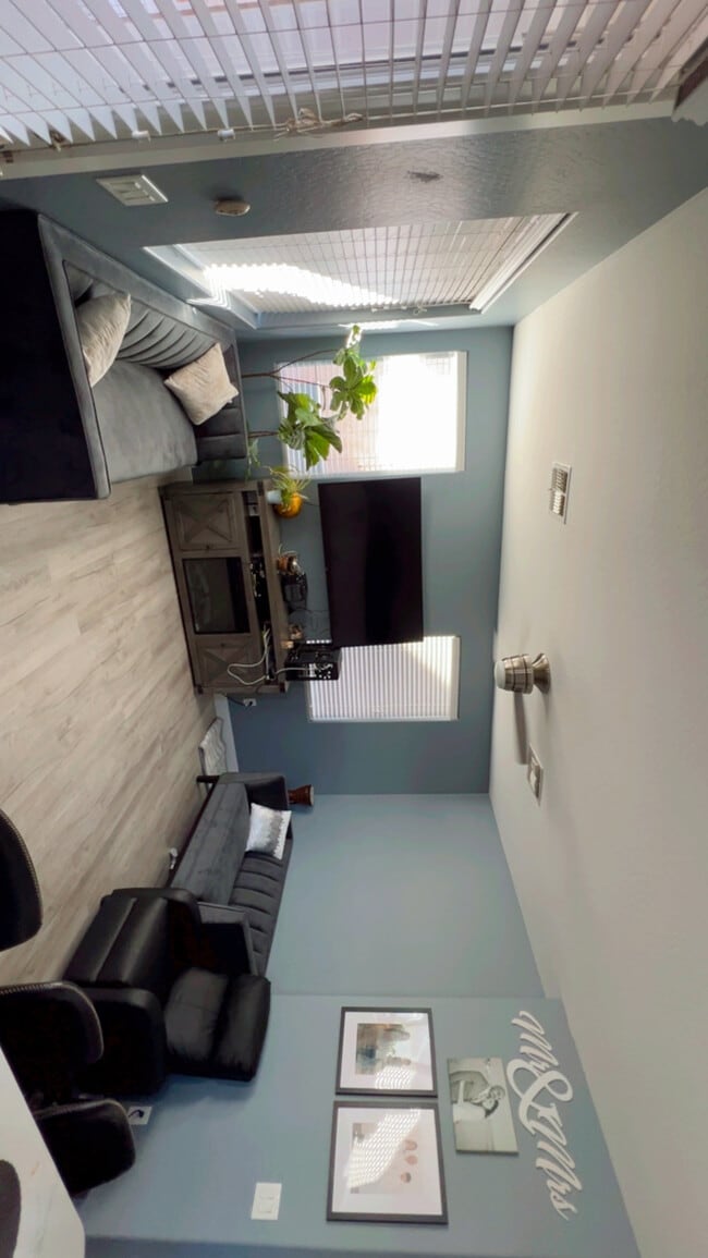 Living room - 12018 W Pierce St