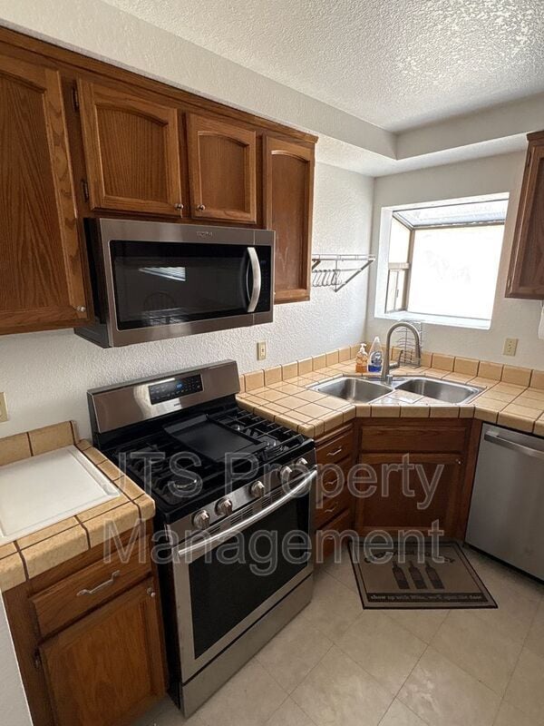 Building Photo - 7417 Auburn Oaks Ct