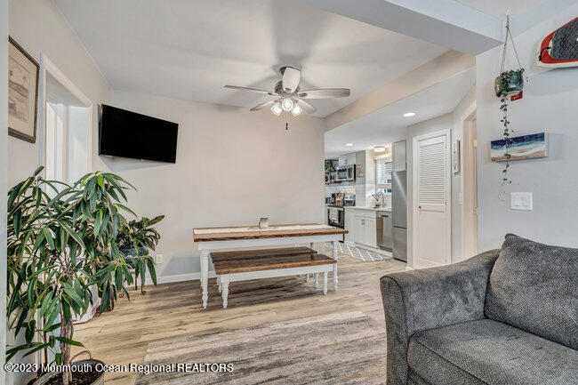 Foto principal - 910 16th Ave