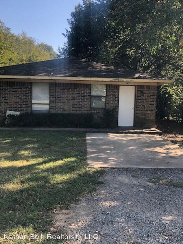Primary Photo - 2 br, 1 bath House - 1951 W. Sherman St