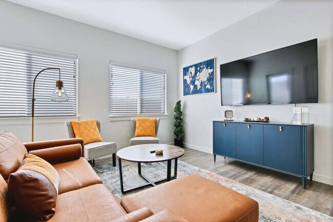 Foto del edificio - 5494 Cherry Ln