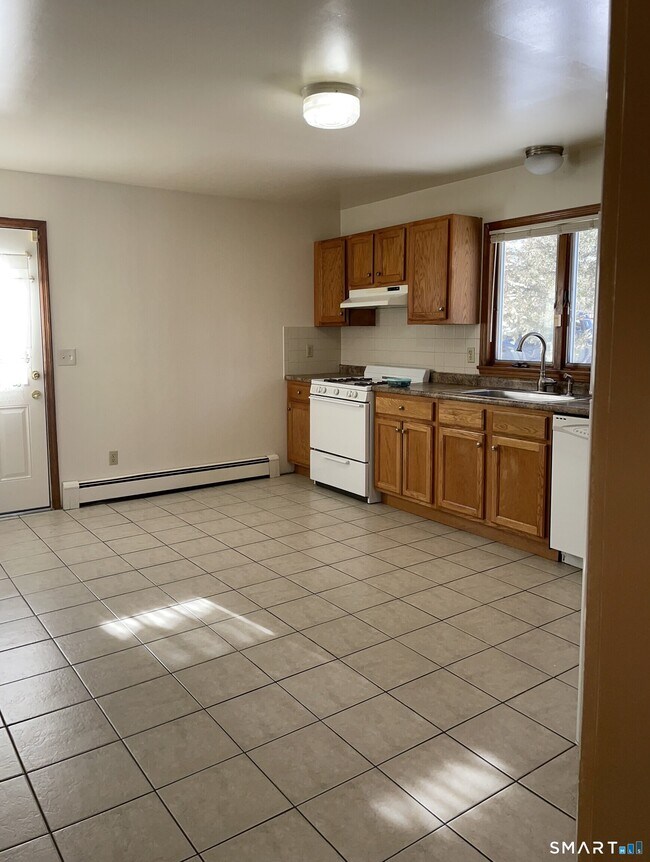 Foto del edificio - 20 Spring Hill Ave