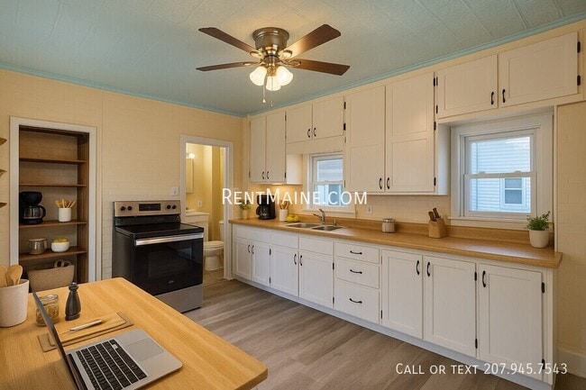 Building Photo - 16 Kendall St