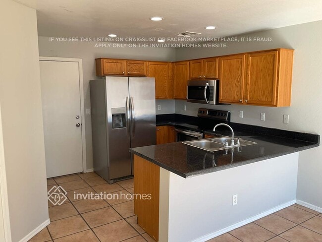 Building Photo - 147 S 111th Pl