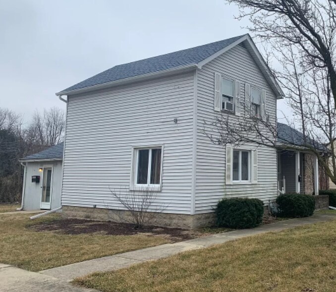 Primary Photo - 204 W Church St