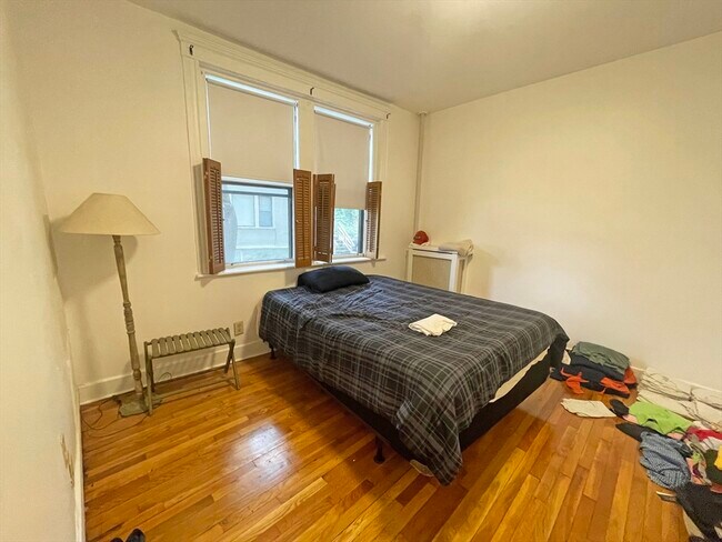 Foto del edificio - 155 Strathmore Rd
