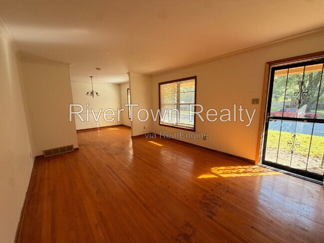 Building Photo - 3279 Hanna Dr