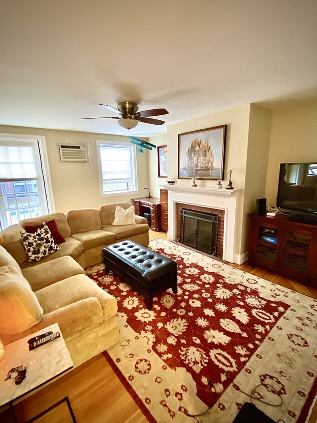 Foto principal - 7 Regent Cir
