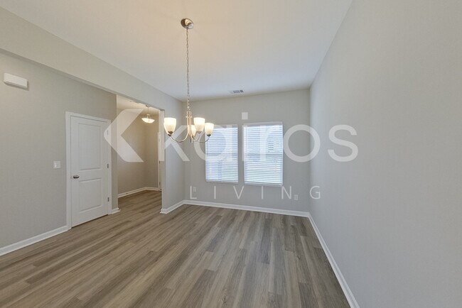 Building Photo - 5062 Cobalt Fls Bnd