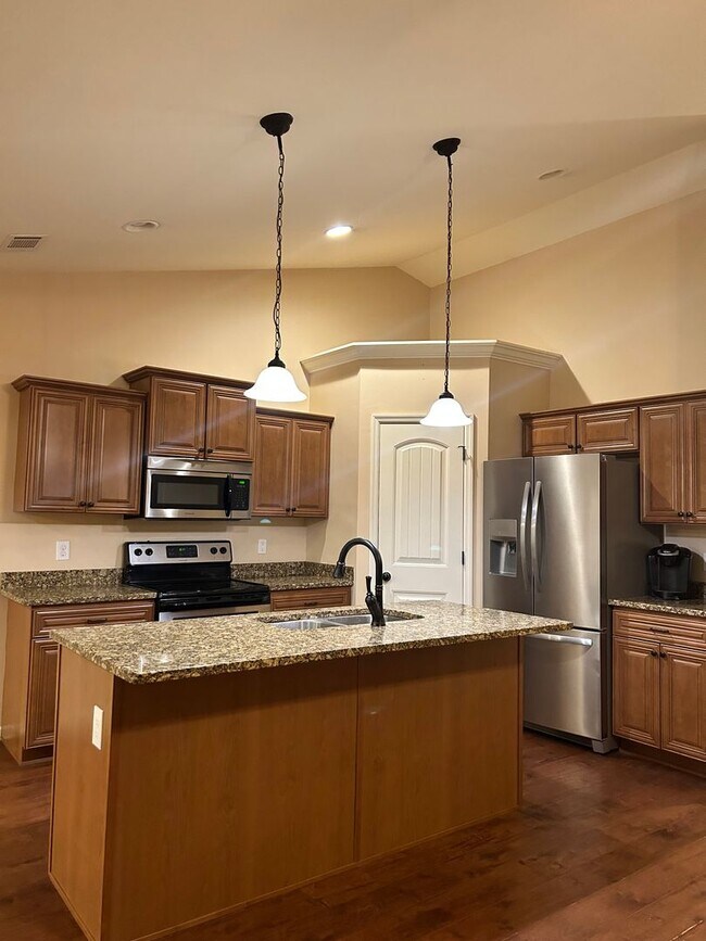 Building Photo - 2218 Turnbury Lane