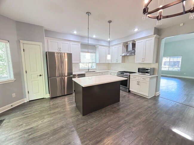 Foto del edificio - 4 Bedroom Canyon Creek Estates Home!