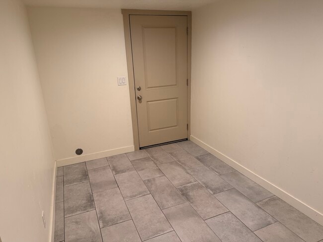 Building Photo - 7092 W Jayson Bend Dr