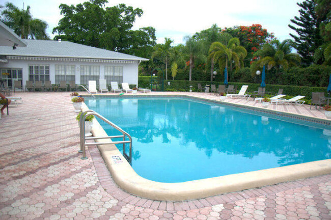 Foto del edificio - 2760 SW 22nd Ave