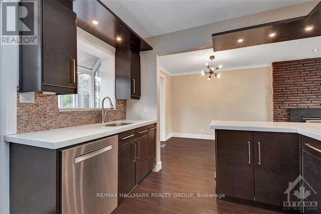 Building Photo - 1339 Dowler Ave