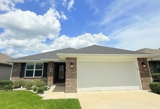 Building Photo - 4117 Hazelhurst Dr
