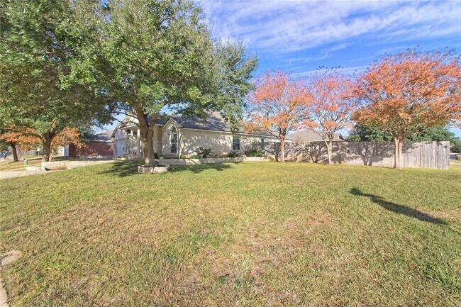 Building Photo - 3112 Clinton Pl