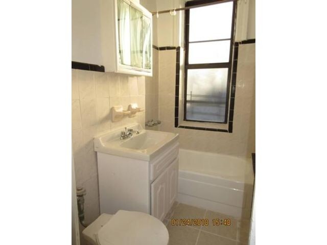 Building Photo - 3286 33rd St