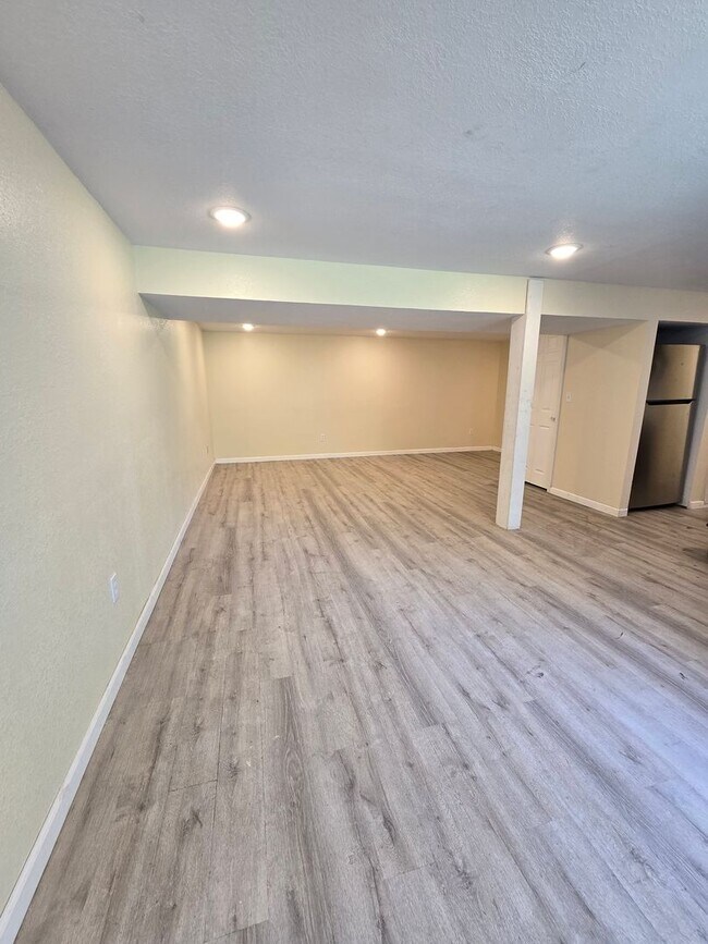 Foto del edificio - 1504 June Ln