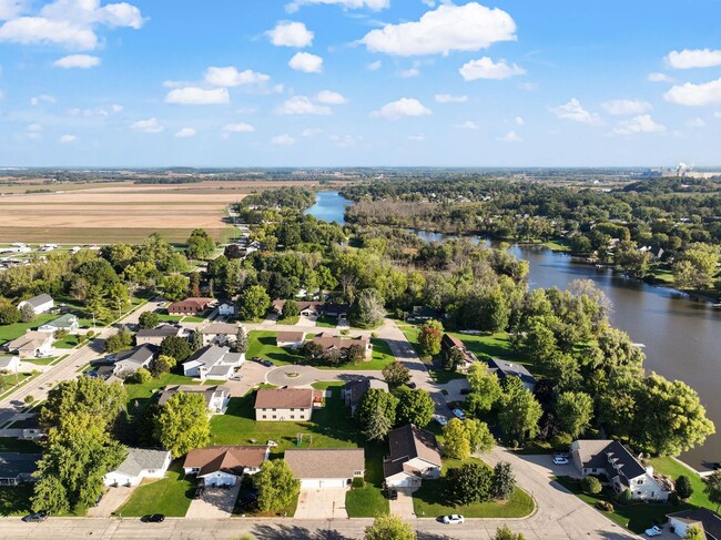 Foto del edificio - 507 Bayfield Dr