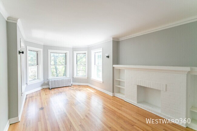 Foto del edificio - 7646 N Greenview Ave