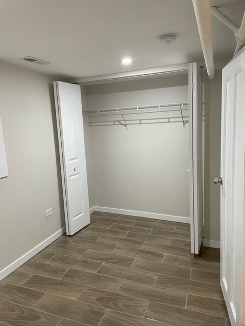 Foto del edificio - 5422 W Dakin St
