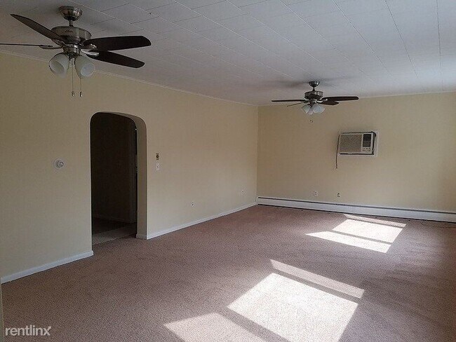 Building Photo - 6 br, 2 bath House - 44 South Lincoln Aven...