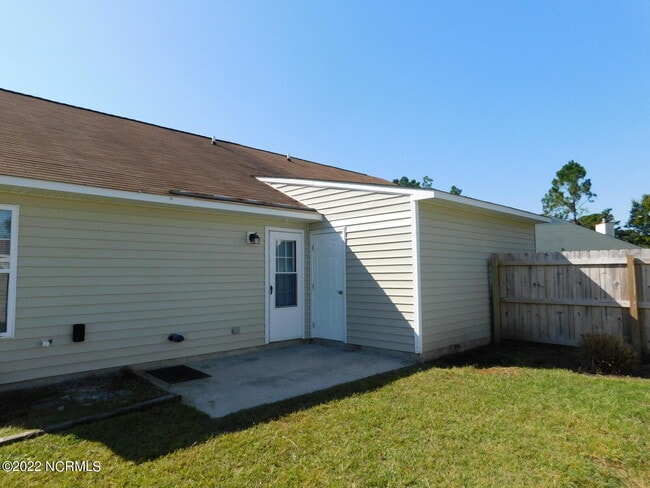 Building Photo - 112 Jenny Ln