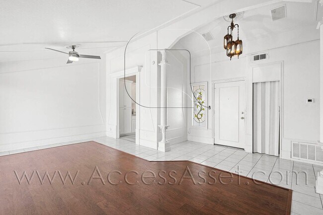 Foto del edificio - Beautiful 2 Bed/2 Bath Condo Home In The S...