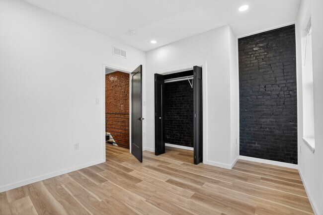 Foto del edificio - 3239 N 13th St