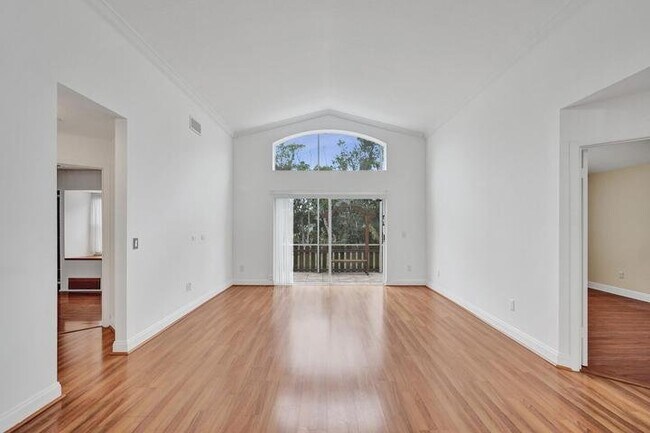 Foto del edificio - 6817 Barnwell Dr