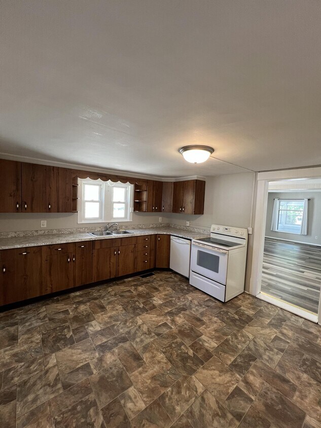 Foto principal - 216 S Foster Ave