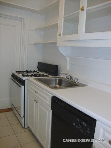 Building Photo - 22 Chauncey St