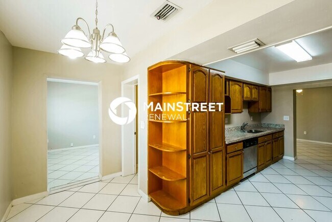 Building Photo - 4 Bedroom Pet-Friendly Home in Homestead, FL with Main Street Renewal