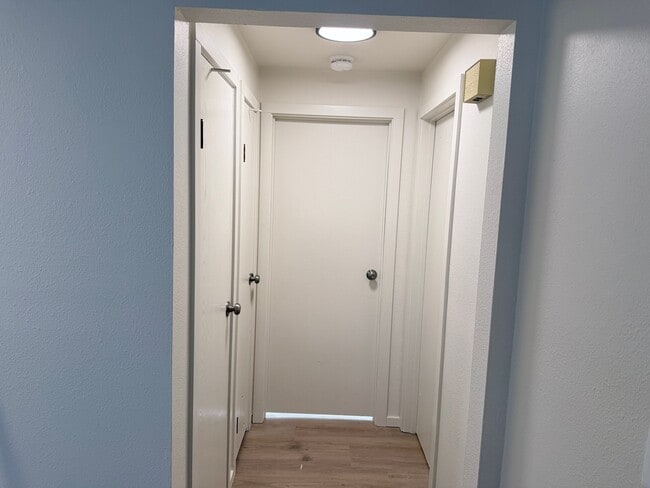 Foto del edificio - 223 E St NE