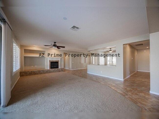 Foto del edificio - 2514 E Grand Canyon Dr