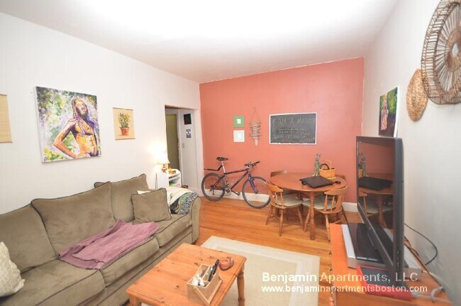 Foto del edificio - 19 Lancaster Ter