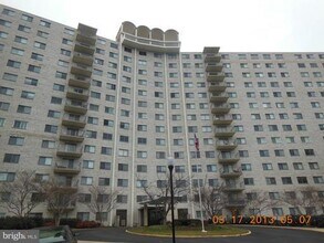 Building Photo - 1111 University Blvd W