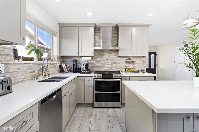Foto del edificio - 4 br, 2 bath House - 6609 Birchton Ave