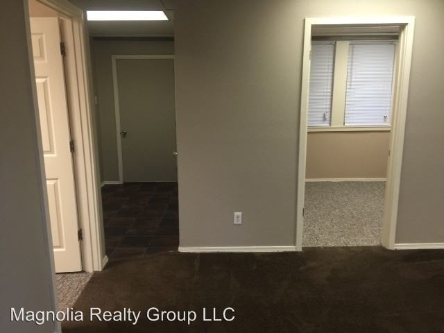 Building Photo - 3 br, 1.5 bath House - 4051 Calcaseiu Loop
