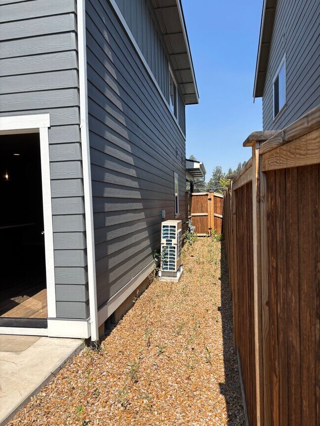 Building Photo - 61534 Lucia St