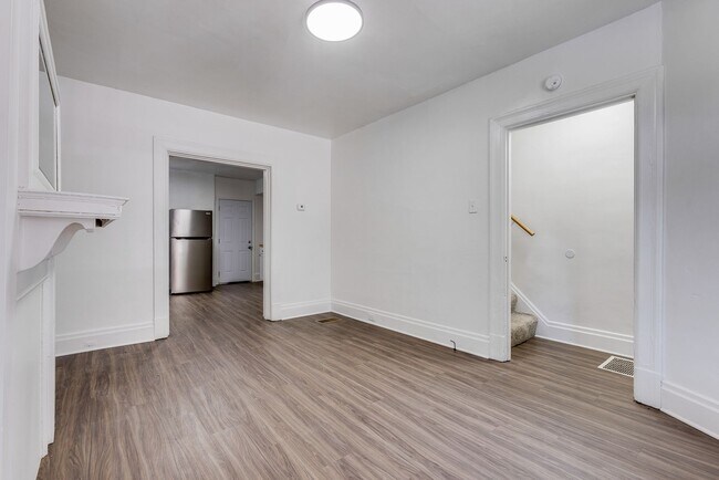 Building Photo - 118 Tecumseh St